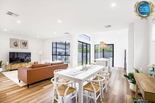 Culburra Beach House | East Side Sands - Pet Friendly - 5 Mins Walk to Beach