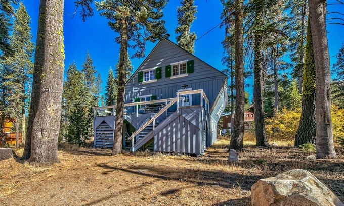 Sugar Bowl Resort House | East Village - Beautiful home nestled in the California's Sierra