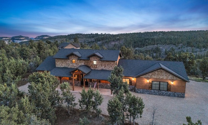Zion National Park East Entrance House | East Zion Mesa Retreat| Luxury Meets Adventure