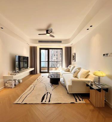 Shanghai Apartment | Eastern Hub - Bund Branch Yongye house Designer Deluxe Three bedrooms nice view