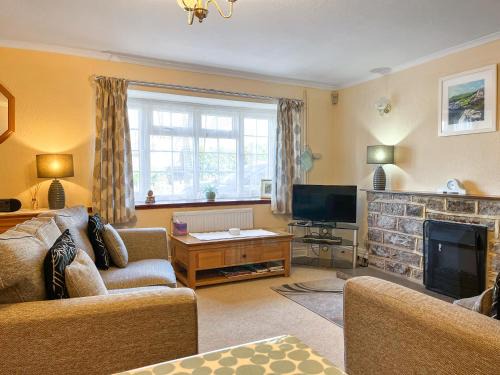 Castleton House | Eastry Cottage