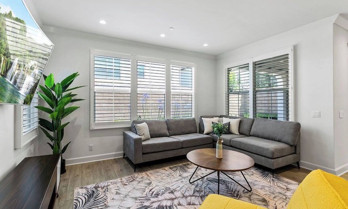 Northwood Point House | EASTWOOD Living|Prime Irvine Spectrum Access|Stylish Upgraded Interior #41772