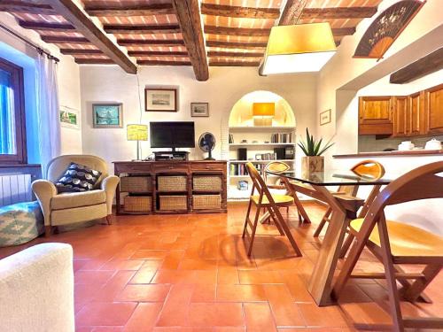 Orbetello Apartment | Easy Stay - Mare e centro a due passi
