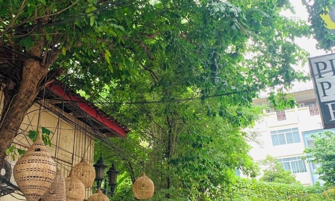 Chana Songkhram Hotel | Easy sunday