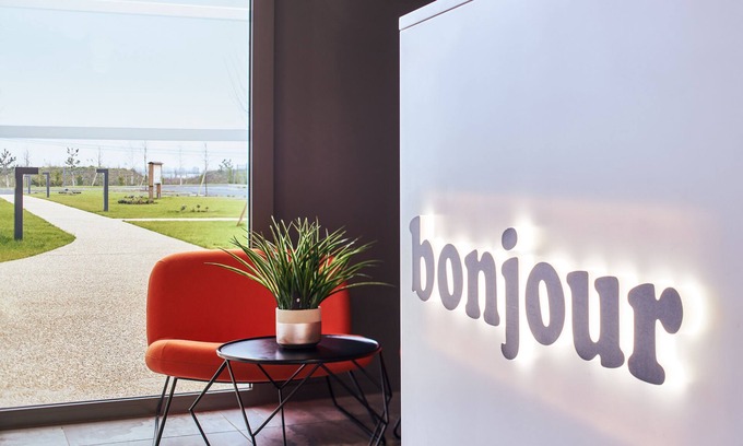 Tremblay-en-France Hotel | easyHotel Paris Charles de Gaulle