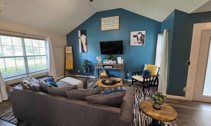 Pooler House | Eat, sleep, relax in Pooler