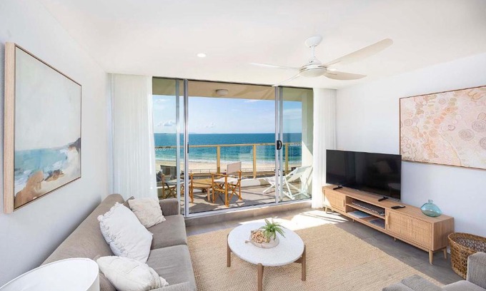 Forster Apartment | Ebbtide unit 17