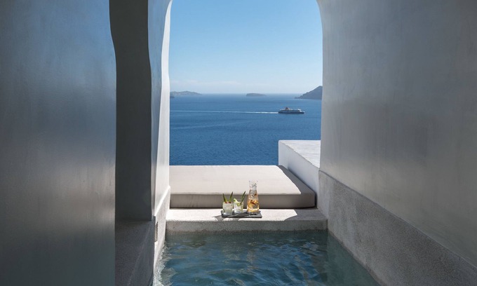 Oia Hotel | Echoes Luxury Suites