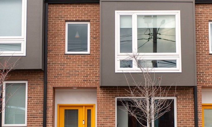 Chattanooga House | Eclectic, dog-friendly townhome located at the base of Lookout Mountain.