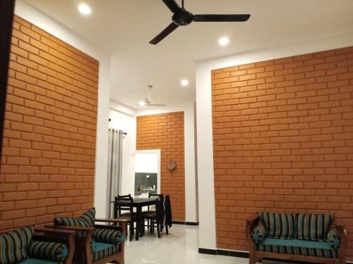 Seeduwa - Katunayake Villa | Eco Brick Transit Villa Katunayake