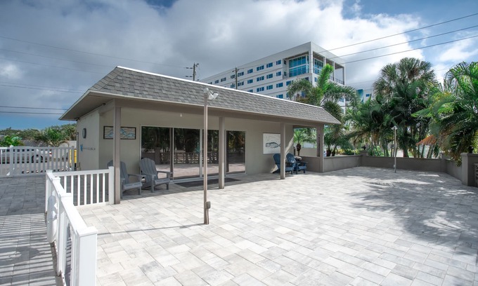 St. Petersburg Condo | Eco Friendly Condo on Florida's Gulf Coast. Come stay at our beautiful condo.nn