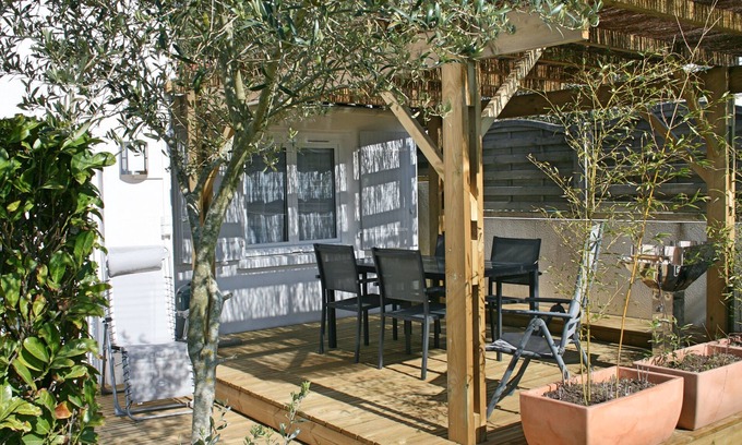Saint-Palais-sur-Mer Cottage | Eco-responsible apartment with terrace 100 m from the sea