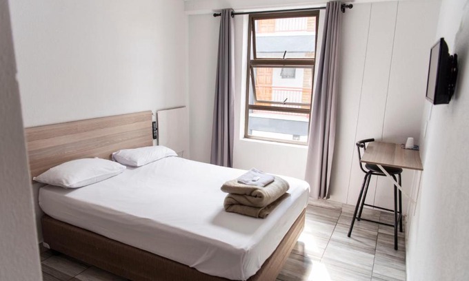 Greater Johannesburg Metropolitan Area Hotel | Ecomotel Louis Botha