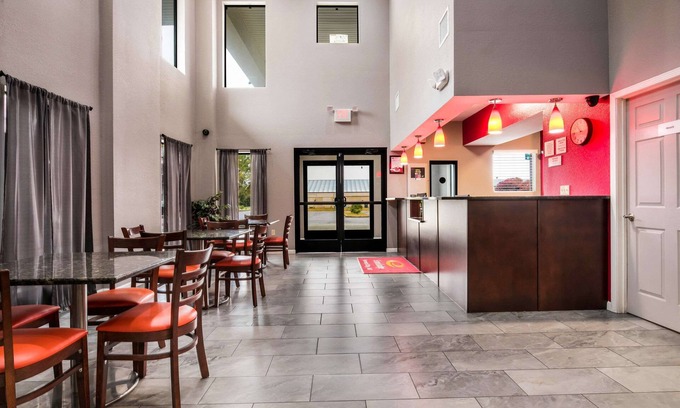Forrest City Hotel | Econo Lodge Forrest City I-40