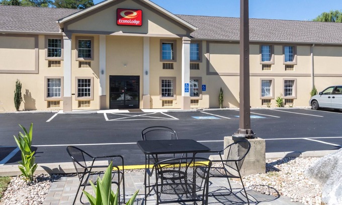 Harrisburg - Hershey Hotel | Econo Lodge Harrisburg - Southwest of Hershey Area
