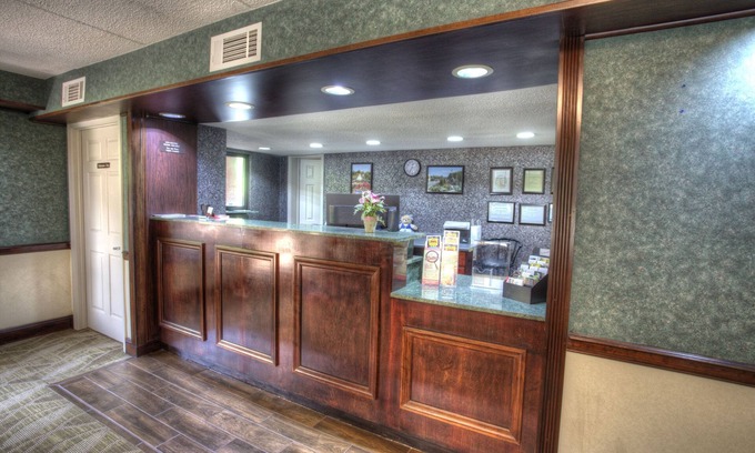 Helen Hotel | Econo Lodge Helen