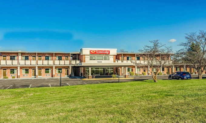 Lexington Hotel | Econo Lodge Lexington Downtown near I-81