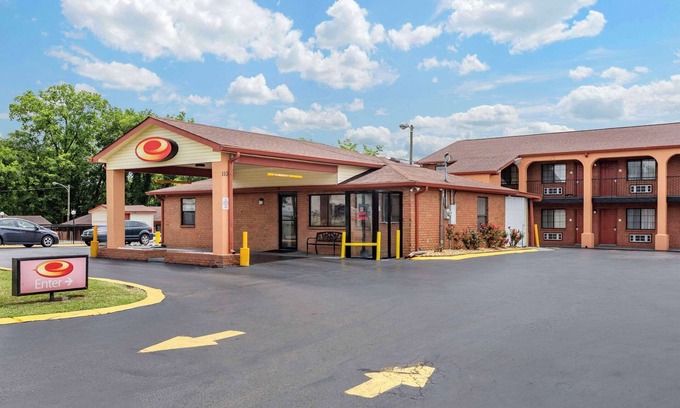 Talbot's Corner Hotel | Econo Lodge Nashville North