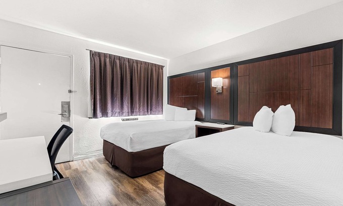 Stockton Hotel | Econo Lodge Stockton near I-5 Fairgrounds
