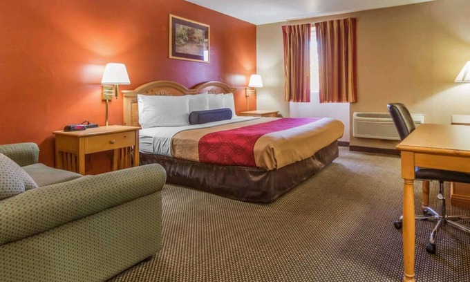 Hermitage Hotel | Econo Lodge