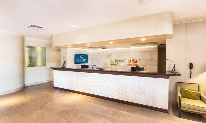 Cypress Gardens Hotel | Econo Lodge Winter Haven Chain Of Lakes