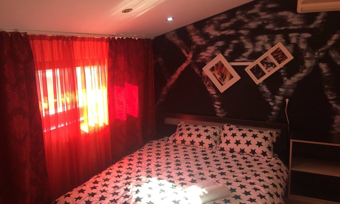 Bucharest Villa | ECONOMY DOUBLE ROOM WITH PRIVATE BATHROOM - ROOM NR 4