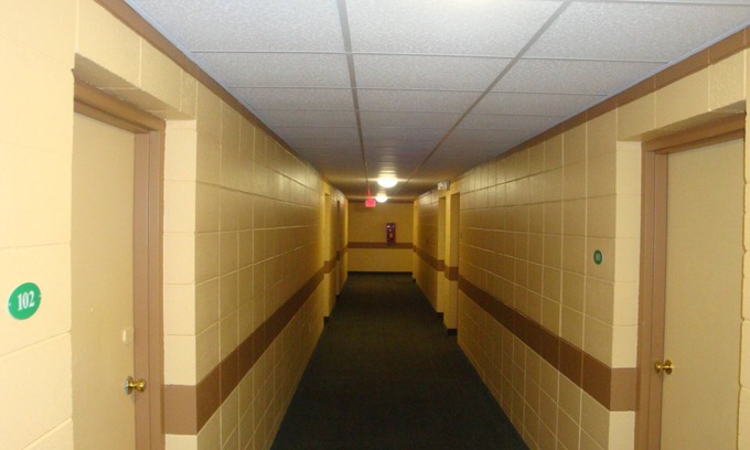 Green Bay Hotel | Economy Inn