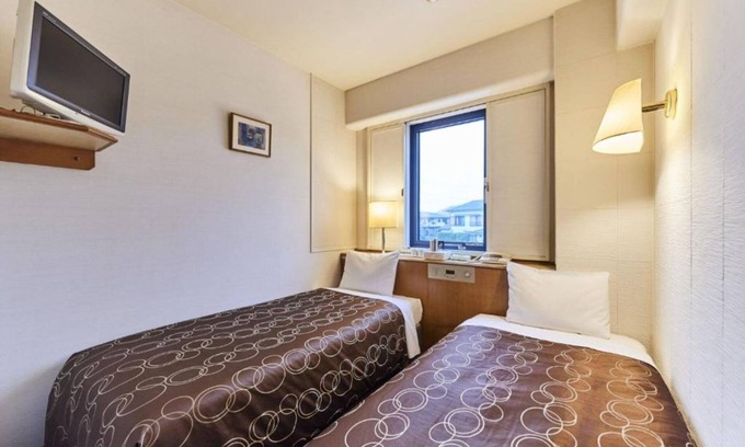 Urayasu Hotel | Economy Twin NonSmoking Welcome drink and VOD v/Urayasu Chiba
