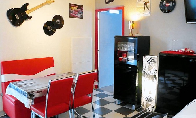 Morzine Apartment | EDELWEISS C2 - One Bedroom Apartment, Sleeps 4