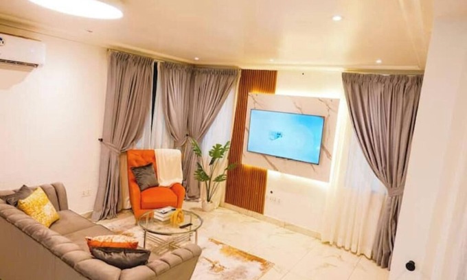 Tema House | Eden House