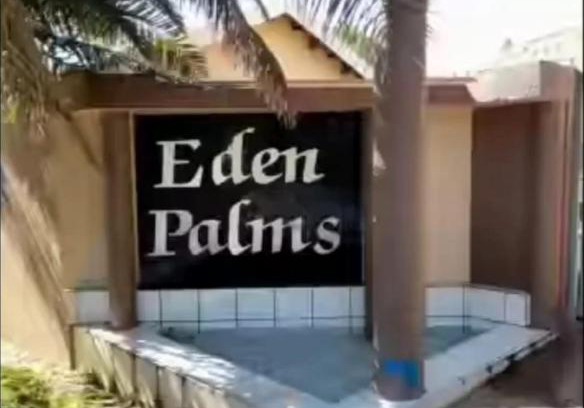 Palm Beach Ski Chalet | Eden Palms