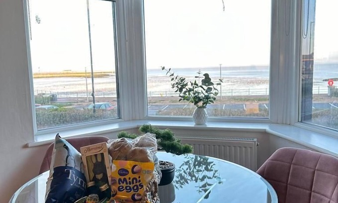 Morecambe Apartment | Eden Retreats Serviced Apartments
