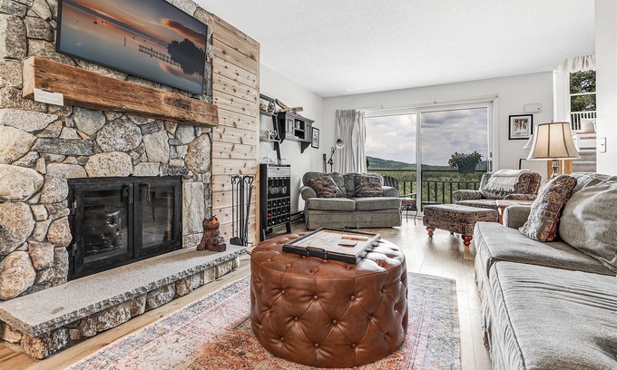 Bethel House | Eden Ridge Townhouse 6-G | 2 Bed, 2 Bath