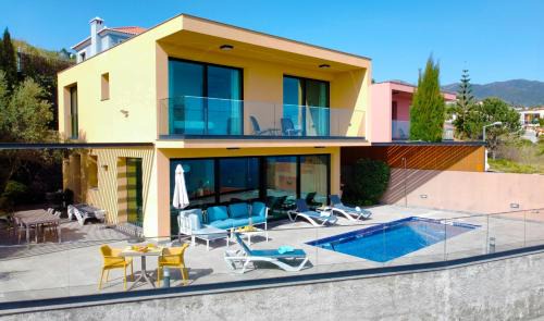 Prazeres Villa | Eden Sun - A Modern Luxury Villa with a Panoramic View