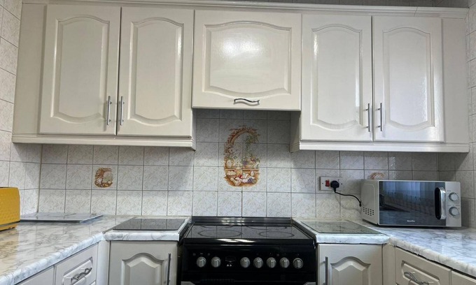 Birmingham House | Edgbaston Birmingham Apartment