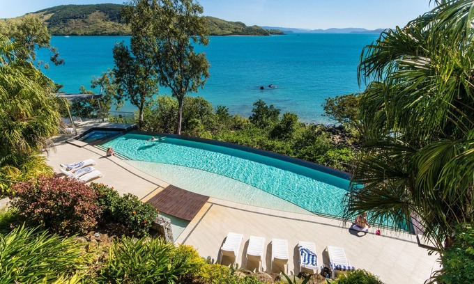 Hamilton Island Apartment | Edge 10 - Magnificent Views!