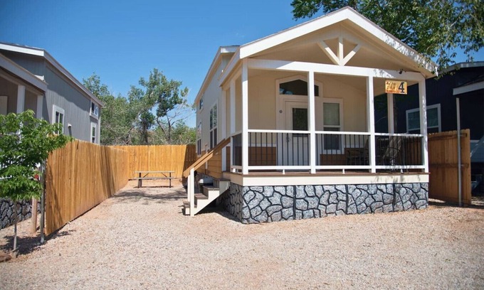 Moab House | Edge of the Desert Corona Arch Cabin #04