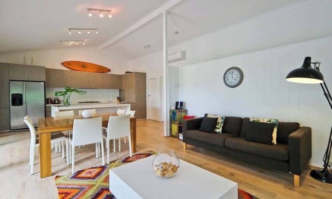 Quindalup House | "Edgewater" on Quindalup Beachfront