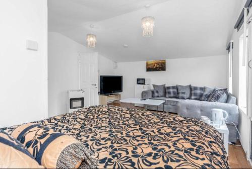 Blackburn House | Edinburgh Guest Room KEYWORKERS BUSINESS 10MIN TO THE HOSPITAL
