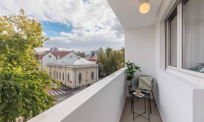 Bucharest City-Centre Apartment | Efficient Studio Apartments on Calea Victoriei - Smart Layouts & Central Access