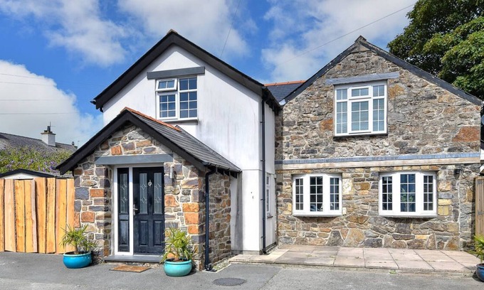 Abersoch Ski Chalet | Egryn Bach & Pod in the beautiful Abersoch