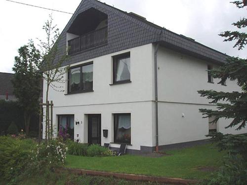 Oberstadtfeld Apartment | Eifel Garden Hideaway