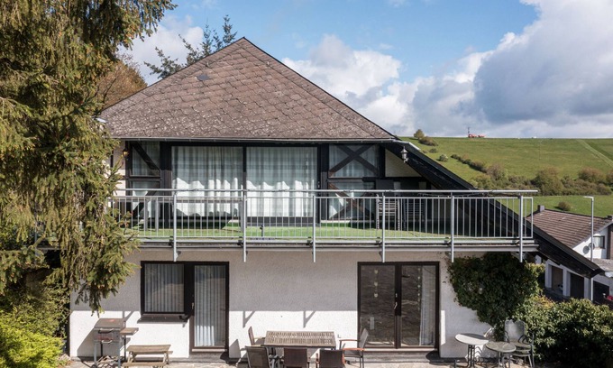 Immerath House | Eifelnatur (Haus 2) by Interhome