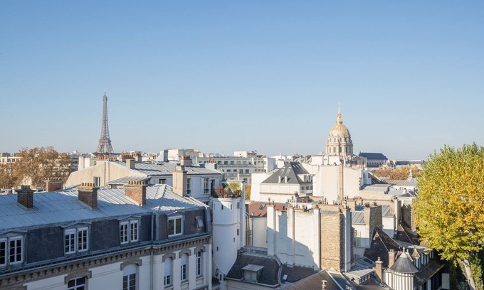 Quartier de l'Ecole-Militaire Apartment | Eiffel Tower view terrace Saint Germain des Pres