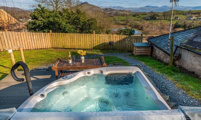 Pentrefelin House | Eisteddfa Country House and Cottages