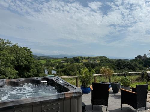 Pentrefelin House | Eisteddfa Country House Cottages