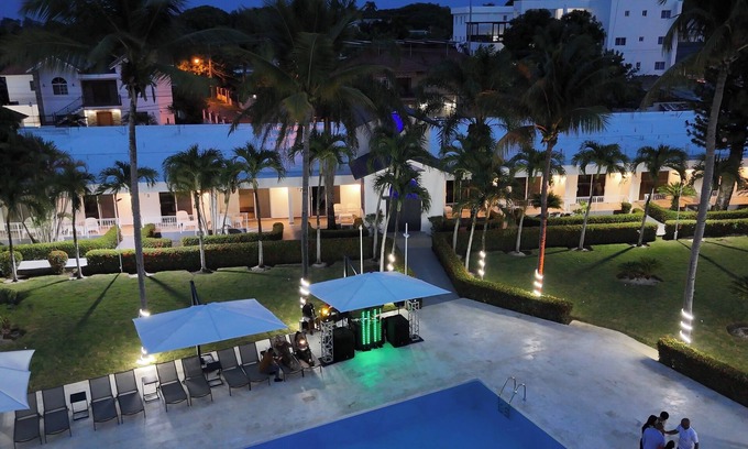 La Esplanada Hotel | El Colibri Hotel