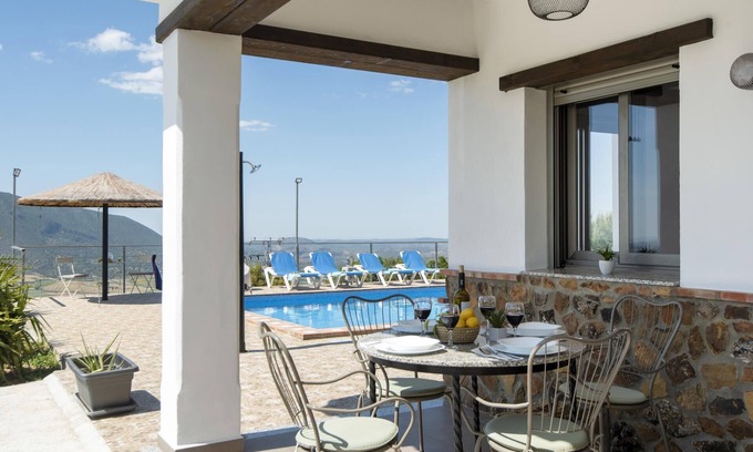 El Gastor Villa | El Granadino - Two Bedroom Villa, Sleeps 4