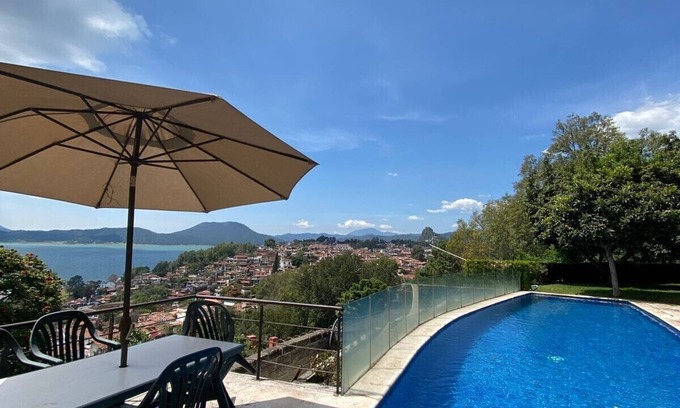 Santa Maria Ahuacatlan House | El Mirador - Private residence
