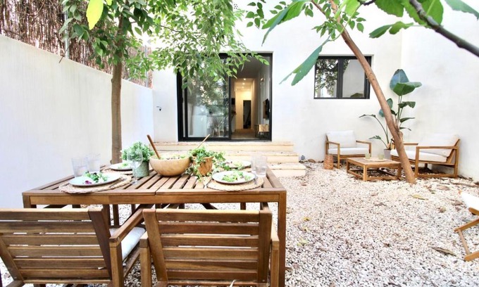 Collblanc y La Torrassa Apartment | El Niu Apartamentos con terraza Camp Nou
